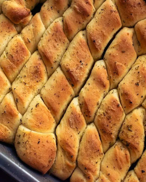 Garlic knots